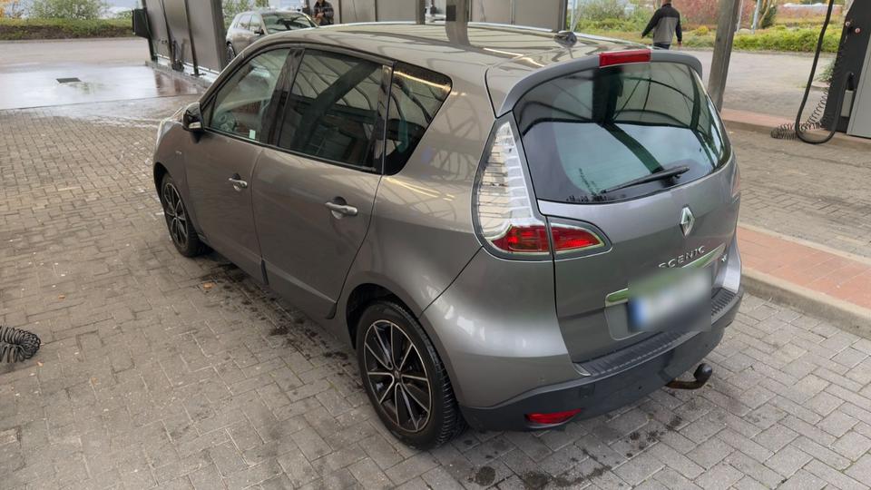 Renault Scenic 2013 — interior