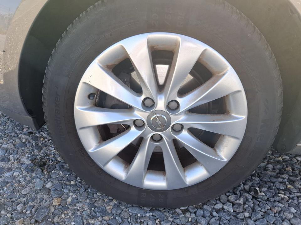 Opel Meriva 2013 — photo 16