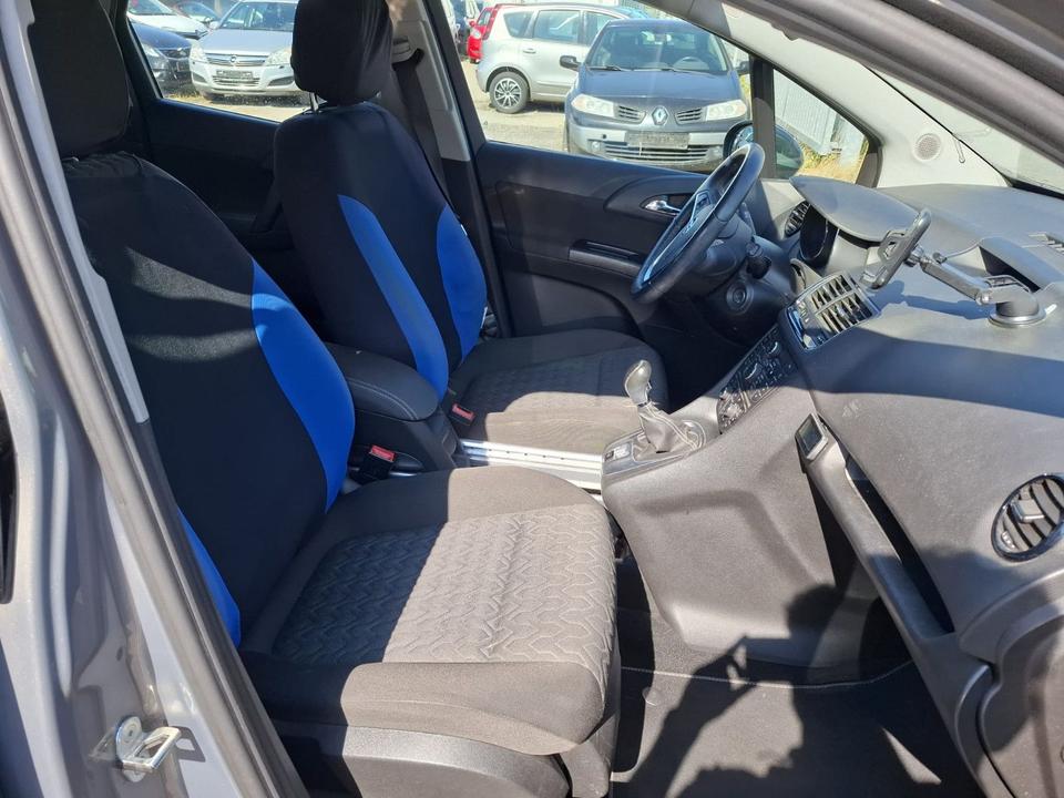 Opel Meriva 2013 — photo 5