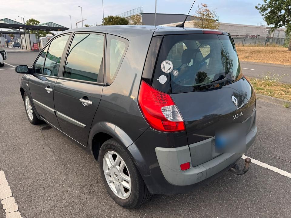 Renault Scenic 2007 — engine