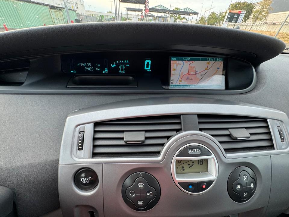 Renault Scenic 2007 — photo 8