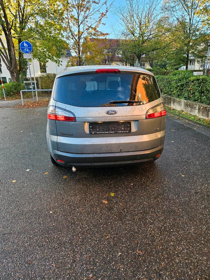 Ford S-Max 2008 — rear view