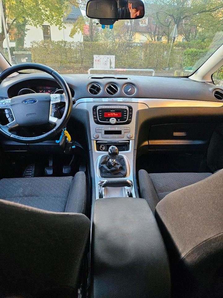 Ford S-Max 2008 — interior
