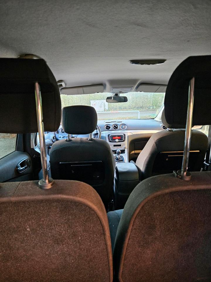 Ford S-Max 2008 — photo 9