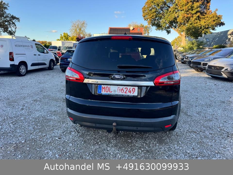 Ford S-Max 2013 — photo 14