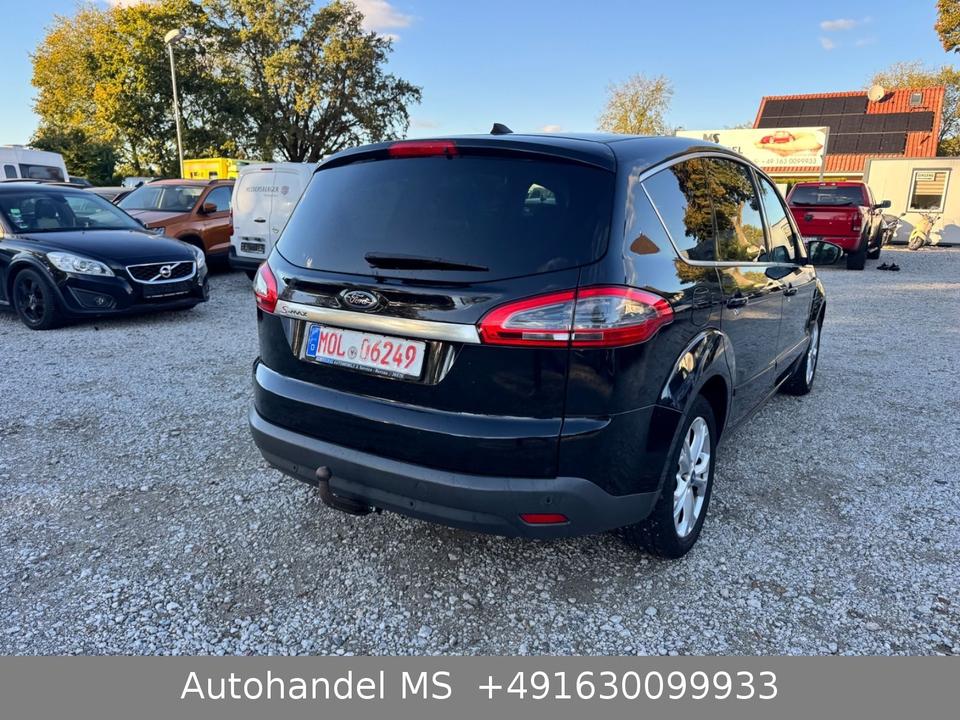 Ford S-Max 2013 — photo 16