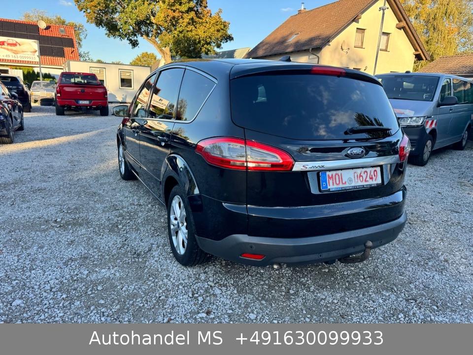Ford S-Max 2013 — photo 18