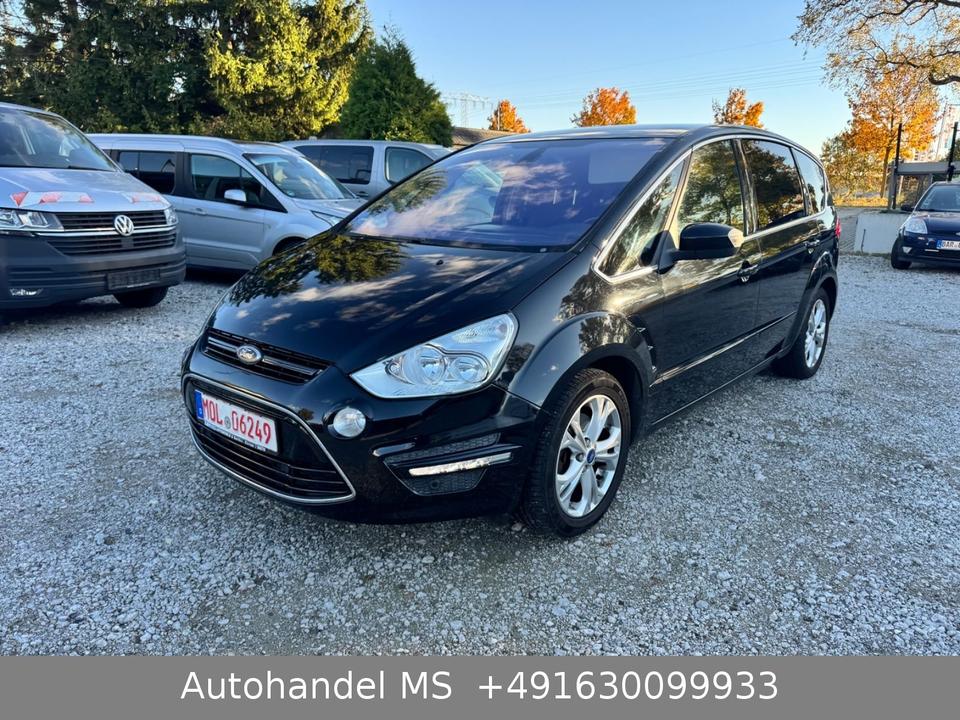 Ford S-Max 2013 — rear view
