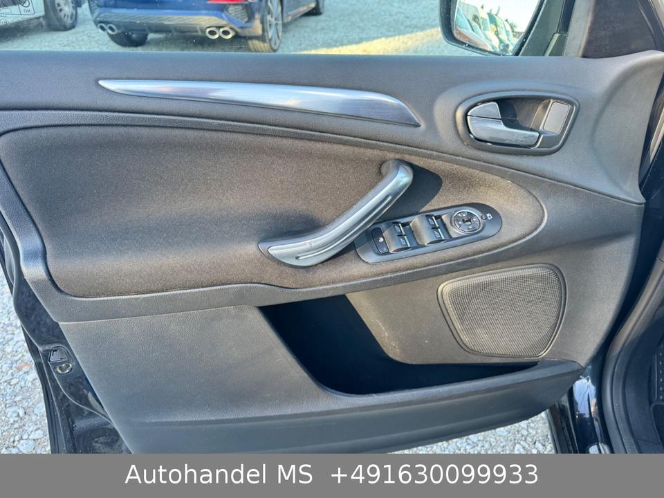 Ford S-Max 2013 — photo 24