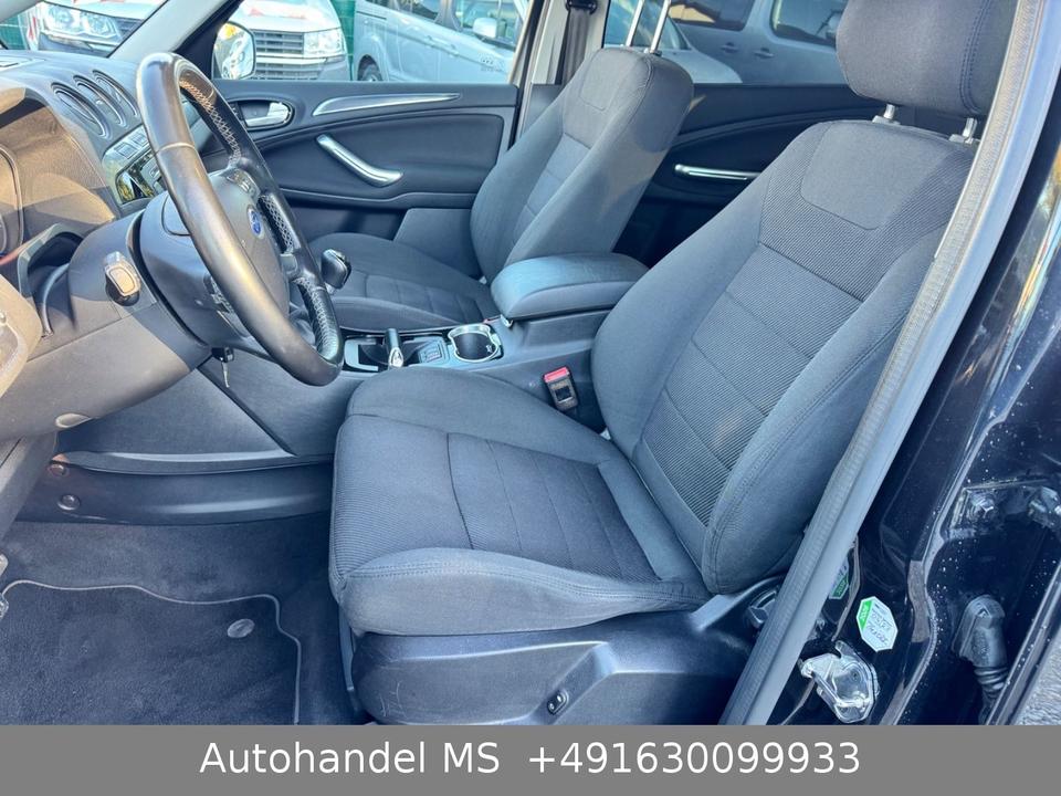 Ford S-Max 2013 — photo 27