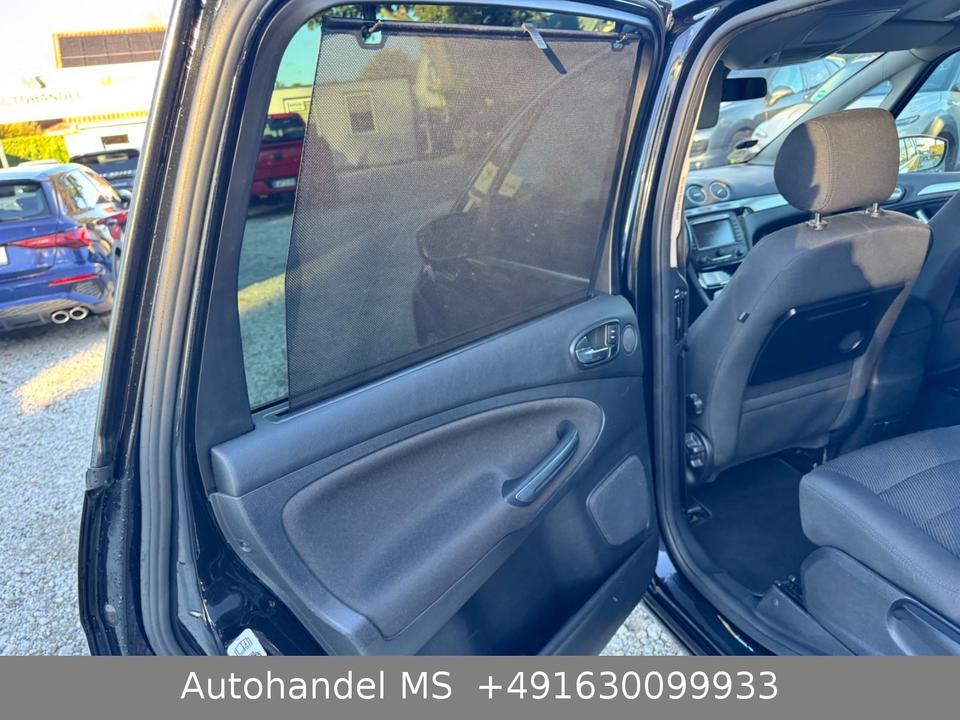 Ford S-Max 2013 — photo 31