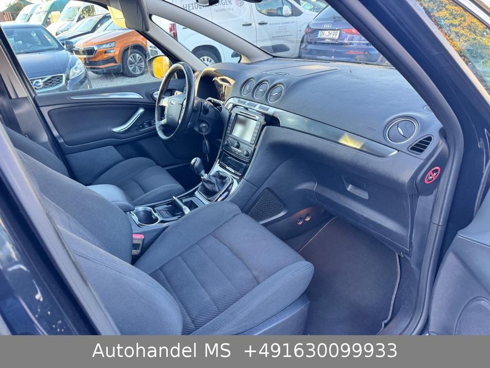 Ford S-Max 2013 — photo 33