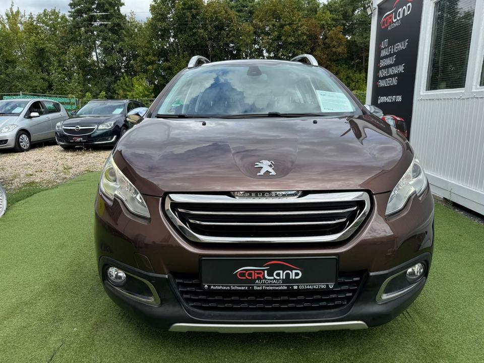 Peugeot 2008 2014 — салон