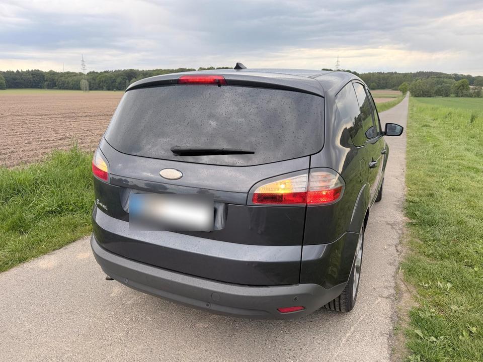 Ford S-Max 2010 — photo 5