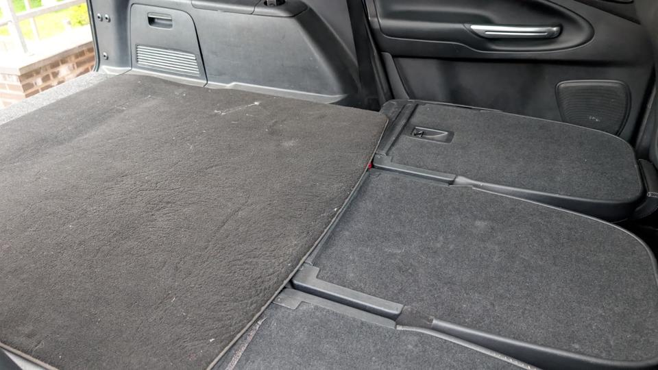 Ford S-Max 2010 — photo 8