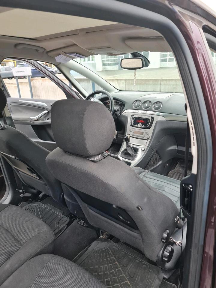 Ford S-Max 2008 — photo 9