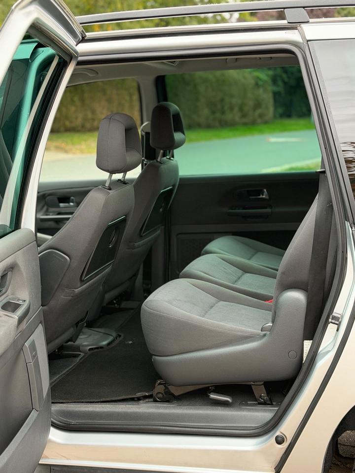 Seat Alhambra 2008 — photo 12