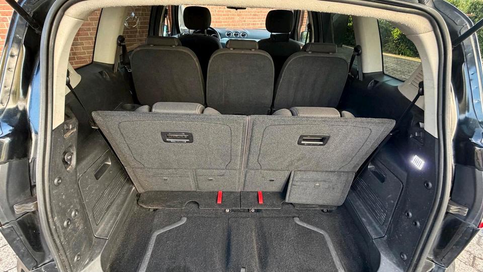 Ford S-Max 2011 — photo 6