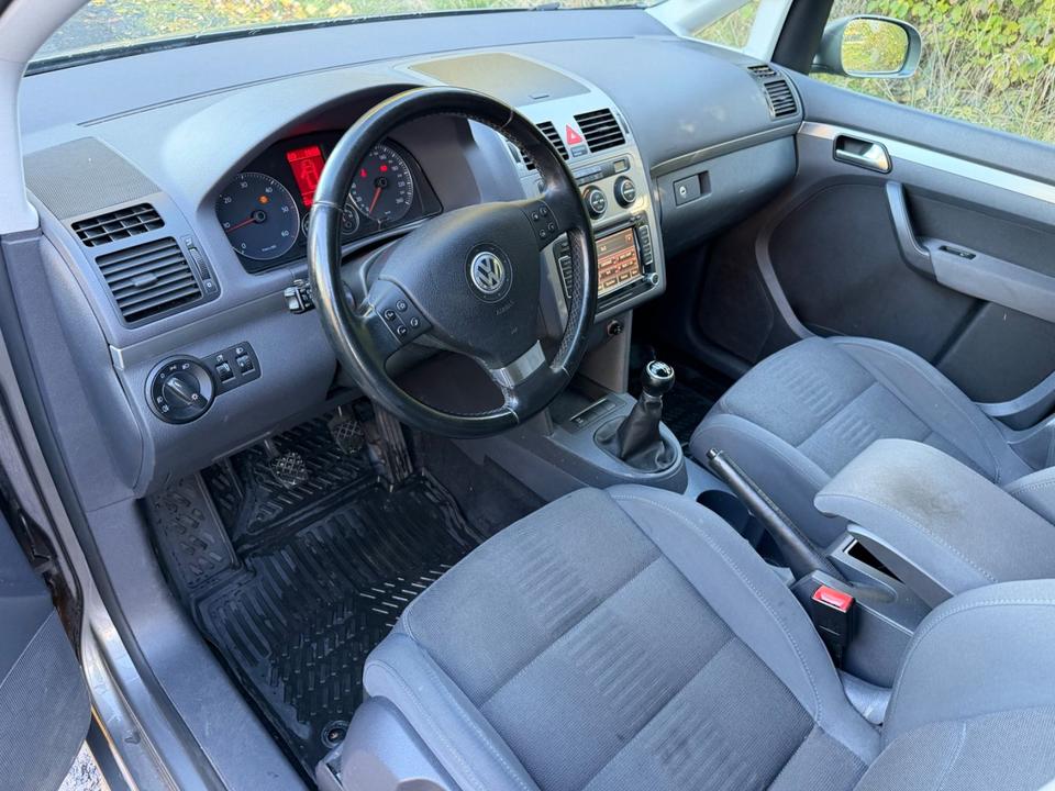Volkswagen Touran 2008 — photo 7