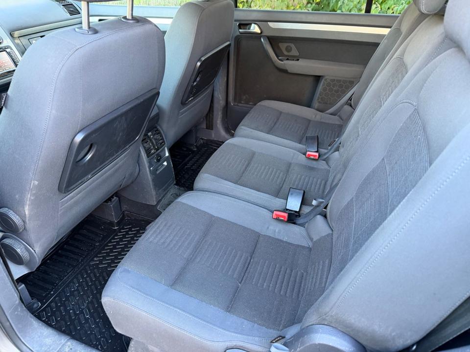 Volkswagen Touran 2008 — photo 8