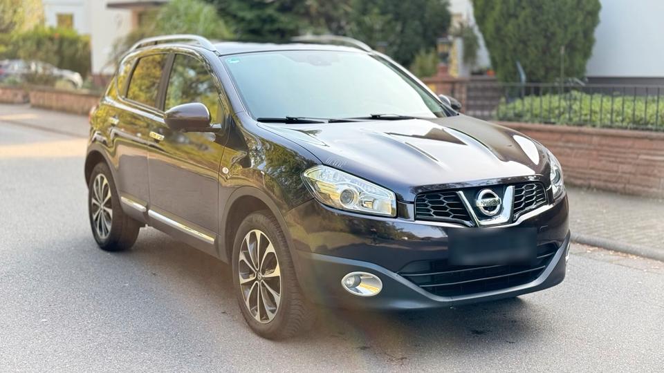 Nissan Qashqai 2012 — engine