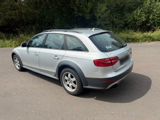 Audi A4 Allroad 2012 — interior
