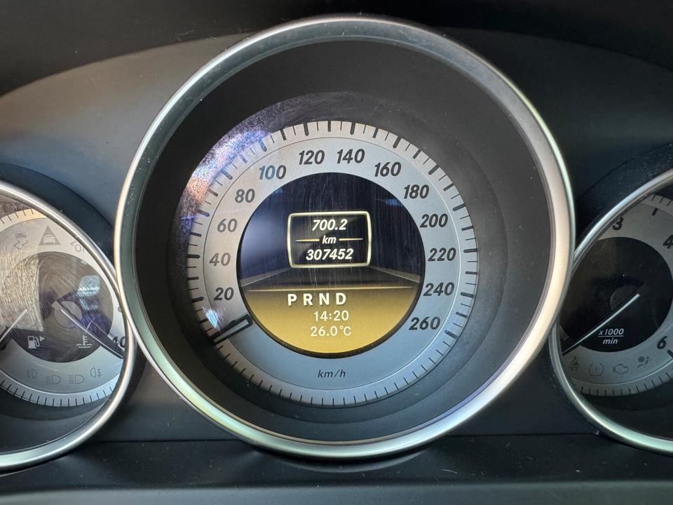 Mercedes Benz C 250 2012 — photo 15