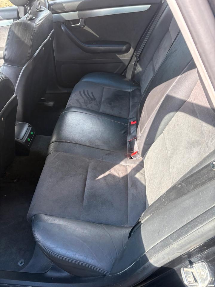 Audi A4 2006 — photo 12