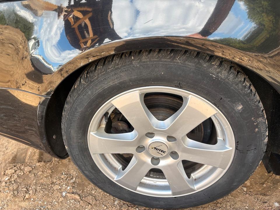 Audi A4 2006 — photo 17