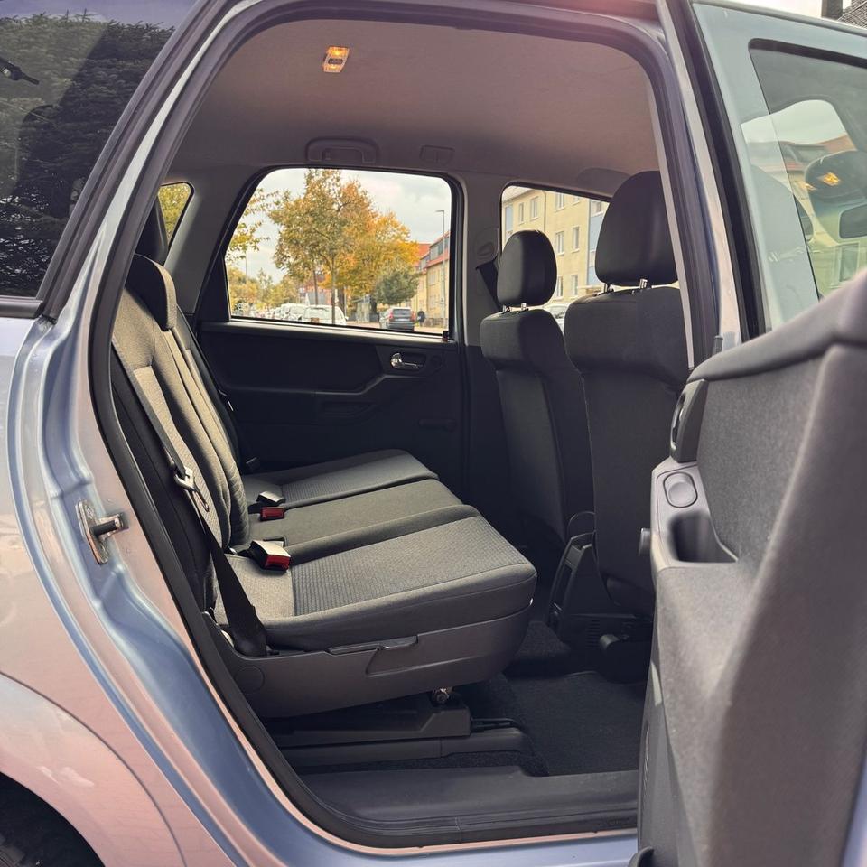 Opel Meriva 2009 — photo 10