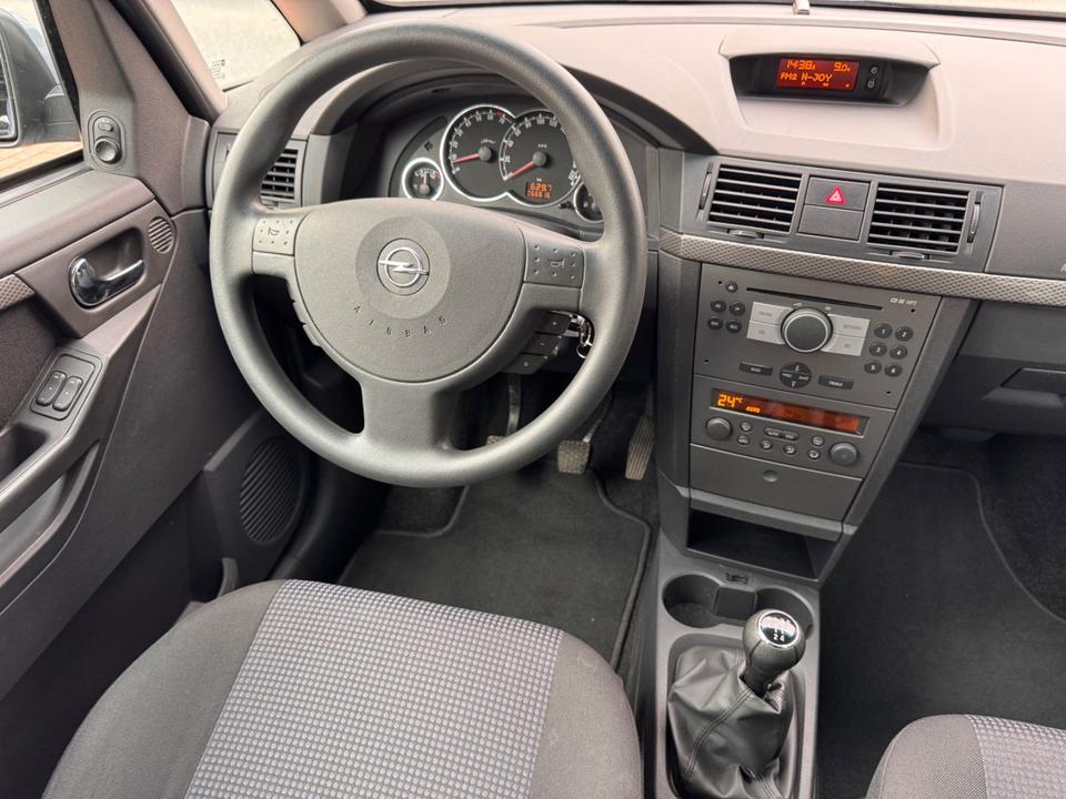 Opel Meriva 2009 — photo 16