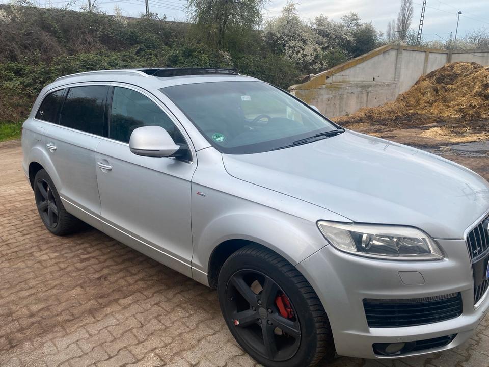 Audi Q7 2007 — engine