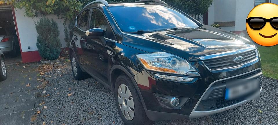 Ford Kuga 2012 — салон