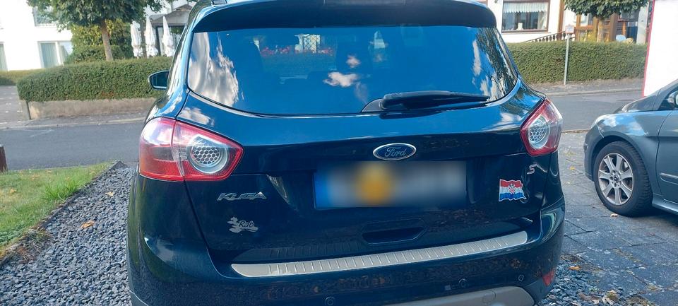 Ford Kuga 2012 — двигун