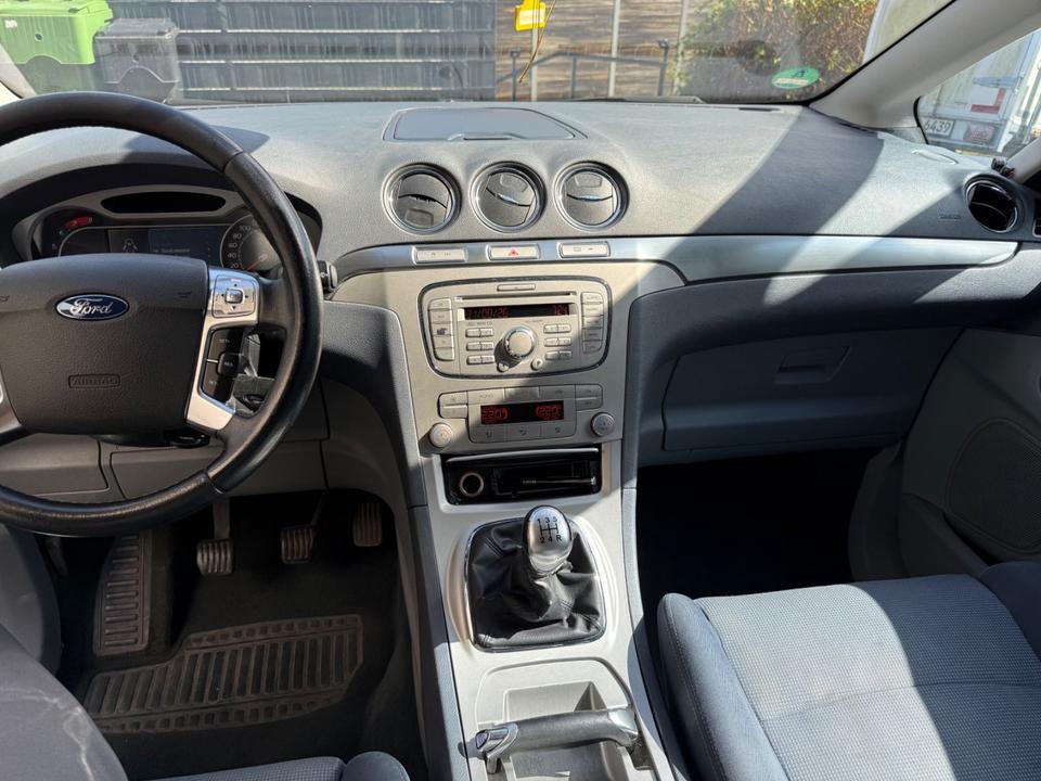 Ford S-Max 2008 — photo 13