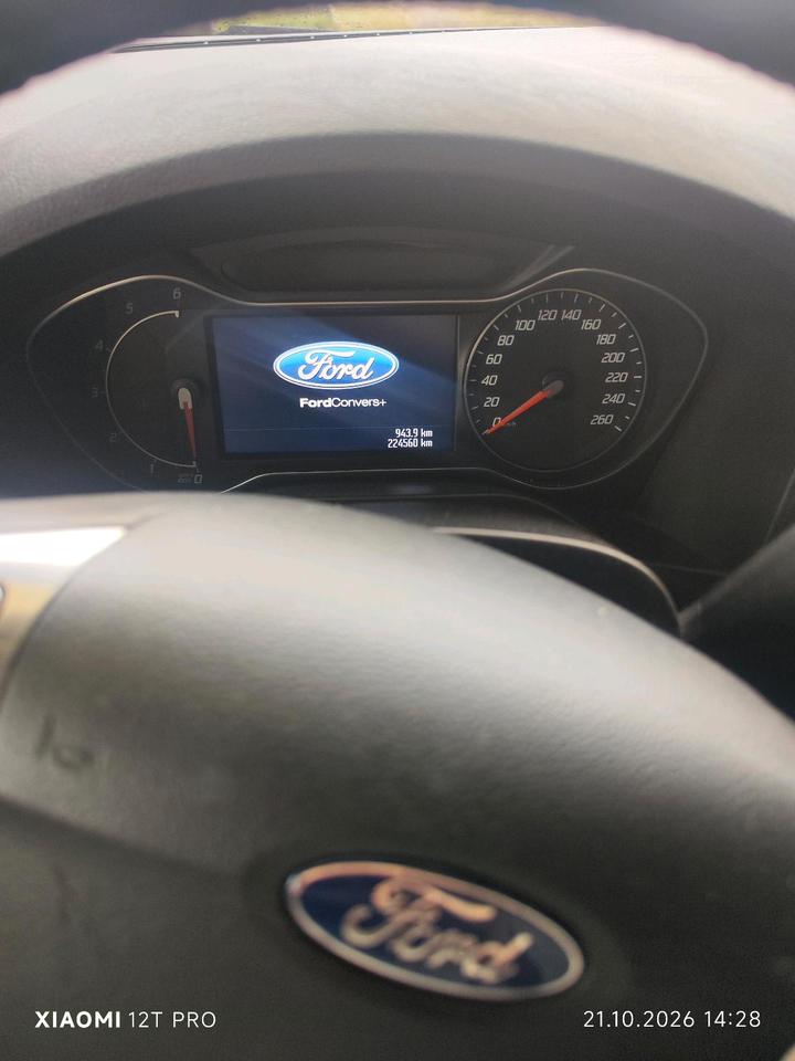 Ford S-Max 2011 — photo 5