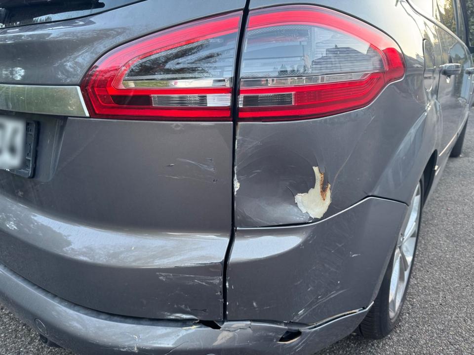 Ford S-Max 2013 — двигун