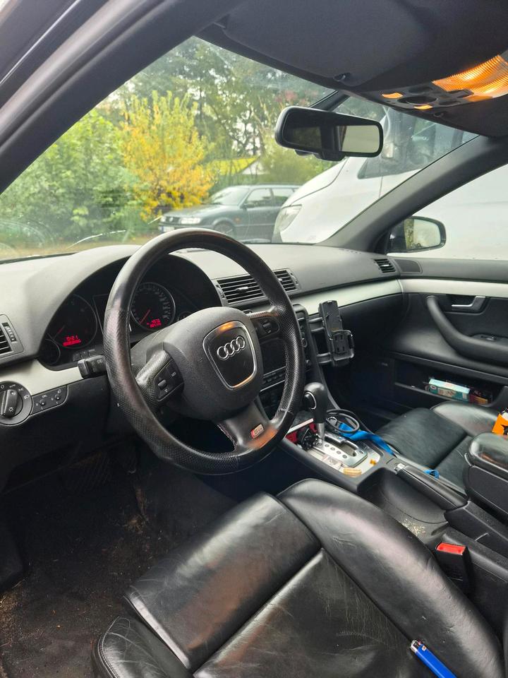 Audi A4 2006 — photo 7