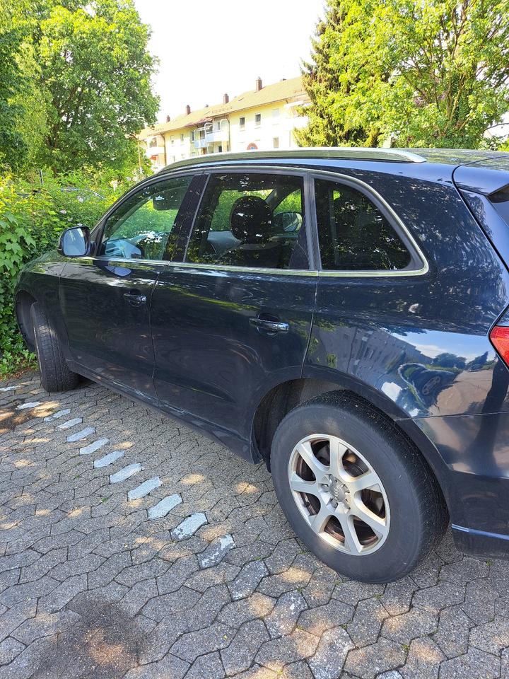 Audi Q5 2010 — engine