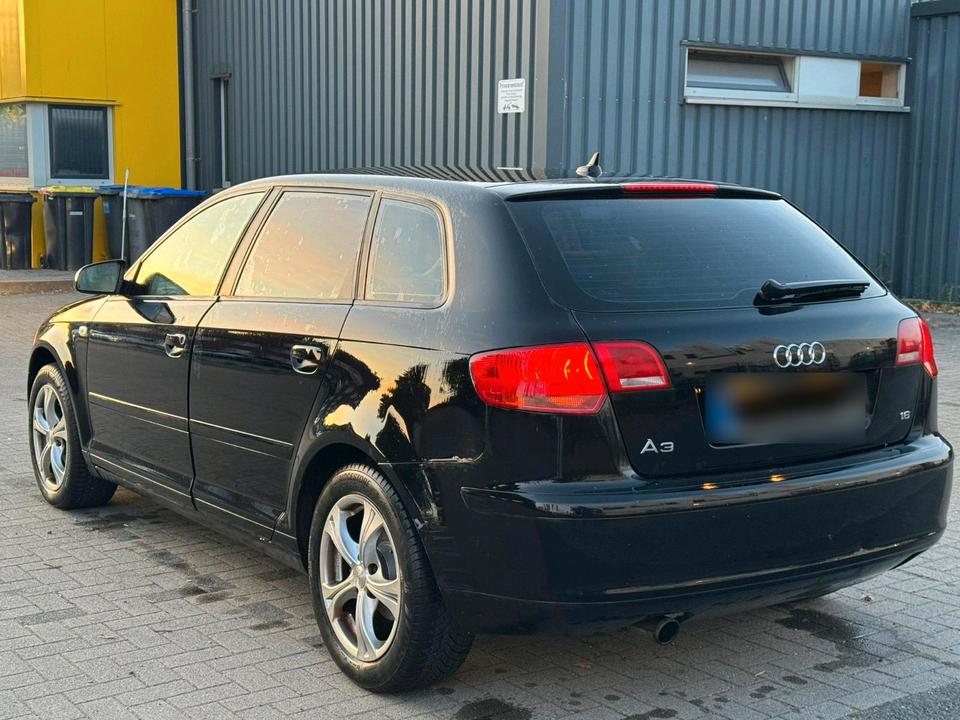 Audi A4 2006 — interior