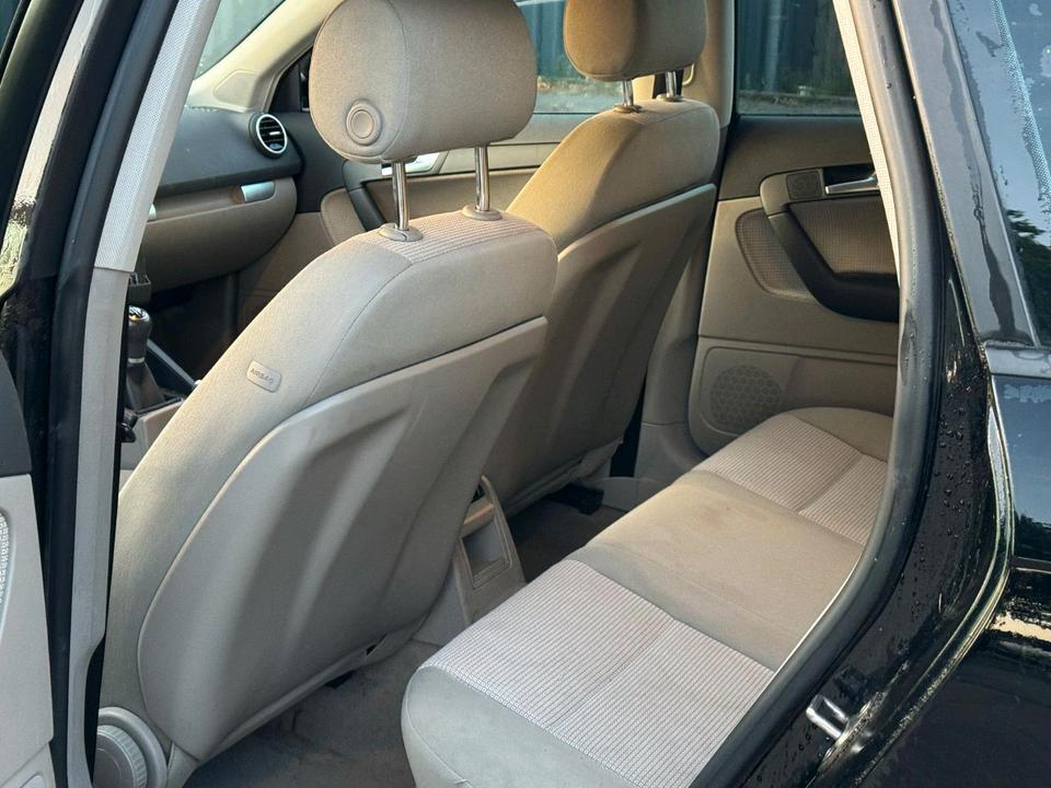Audi A4 2006 — photo 8