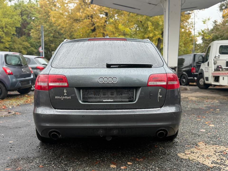 Audi A6 2010 — interior
