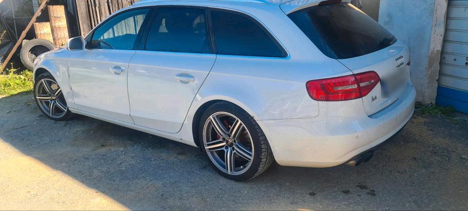 Audi A4 2014 — engine