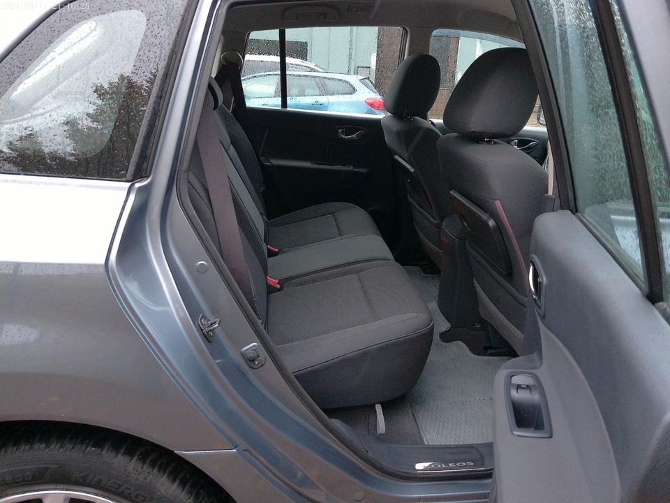 Renault Koleos 2009 — photo 13