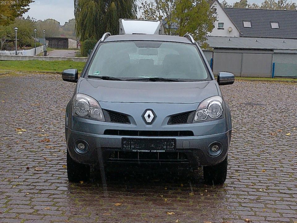 Renault Koleos 2009 — interior