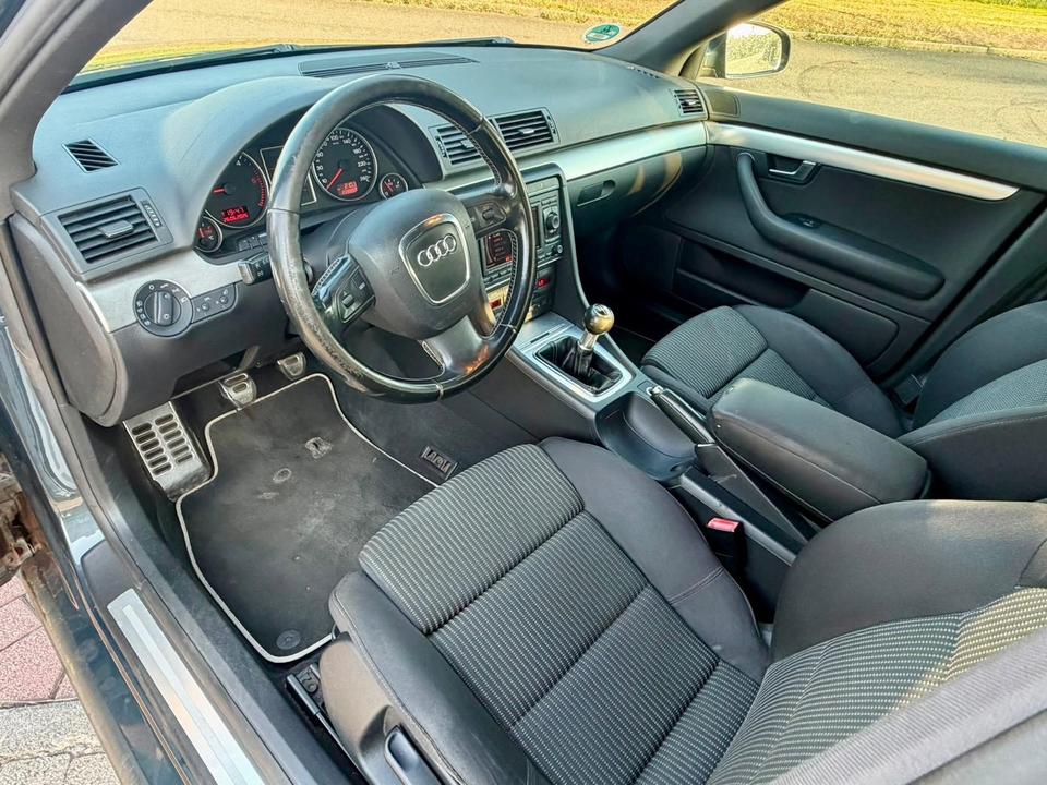 Audi A4 2008 — photo 6