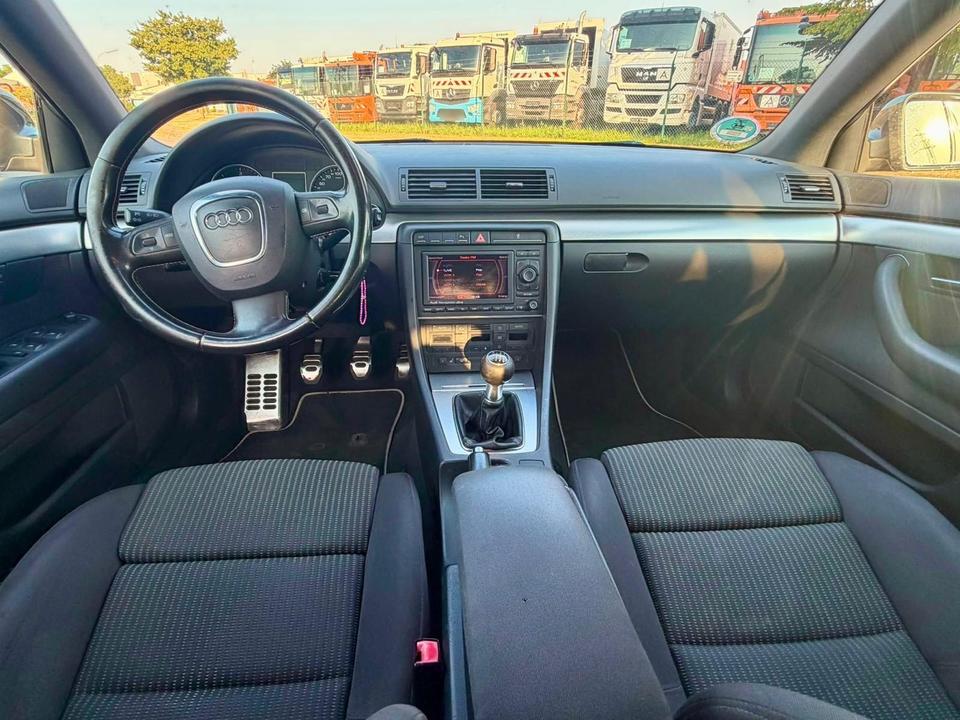 Audi A4 2008 — photo 7