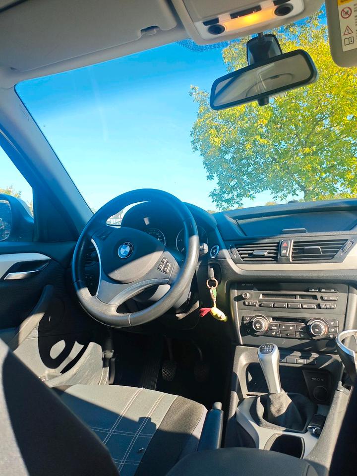 BMW X1 2010 — photo 10