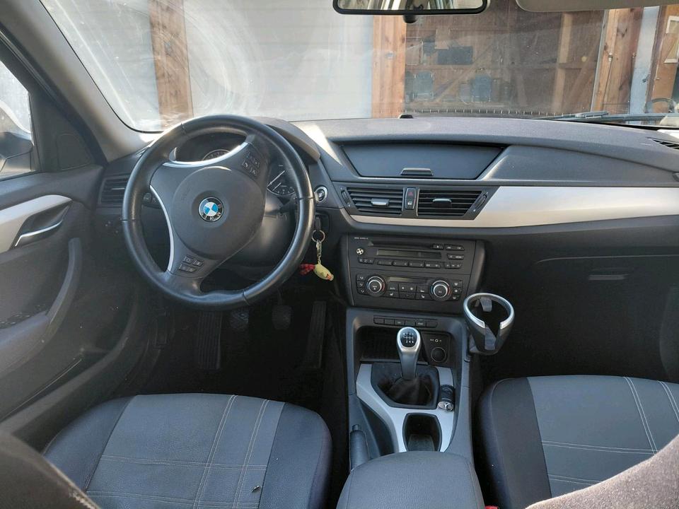 BMW X1 2010 — photo 13