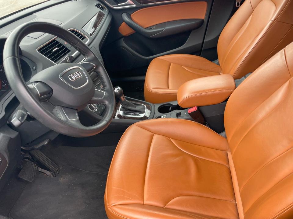 Audi Q3 2012 — photo 7